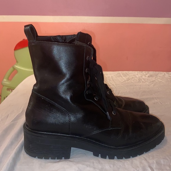 Boots - Picture 2 of 3